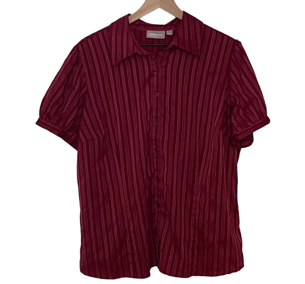 Croft & Barrow Woman's Size 1X Burgundy Stretch Button Down Short Sleeve Blouse